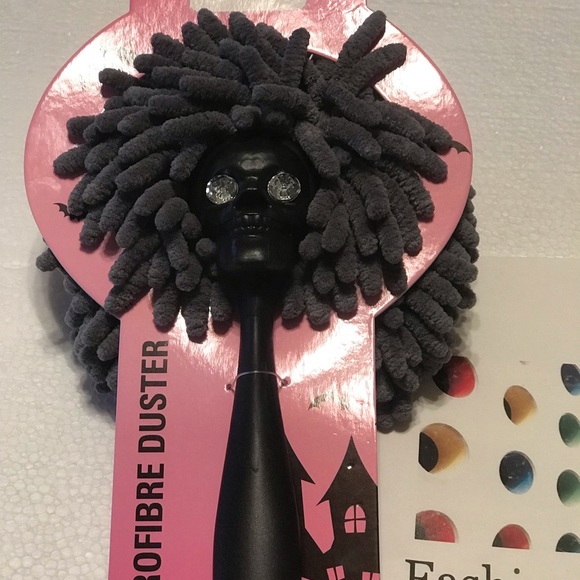 New Black Skully Rhinestone Eyes Microfibre Duster (I-9) - Picture 3 of 16